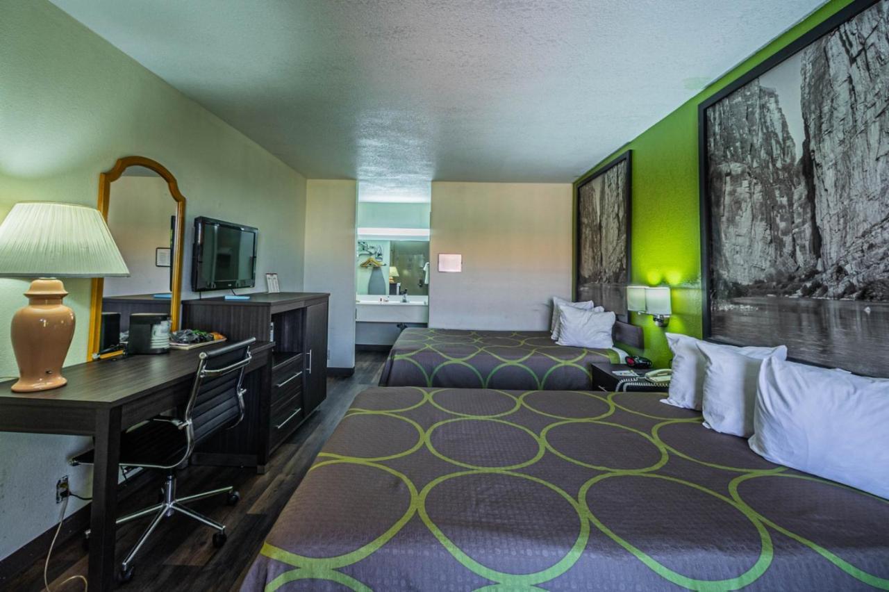 Super 8 By Wyndham El Paso Airport Hotell Eksteriør bilde